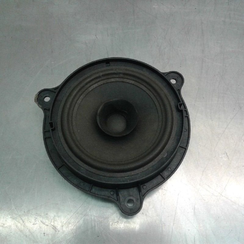 LUIDSPREKER Nissan Primera Wagon (W12) (|28156|7606500079|), Gebruikt, Nissan