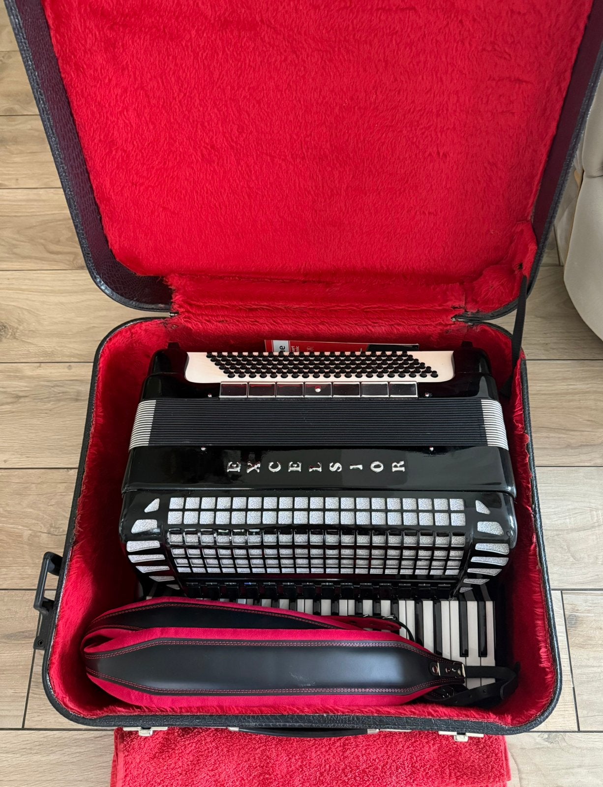 Accordeon Excelsior mod 960 met cassotto, Enlèvement ou Envoi, Comme neuf