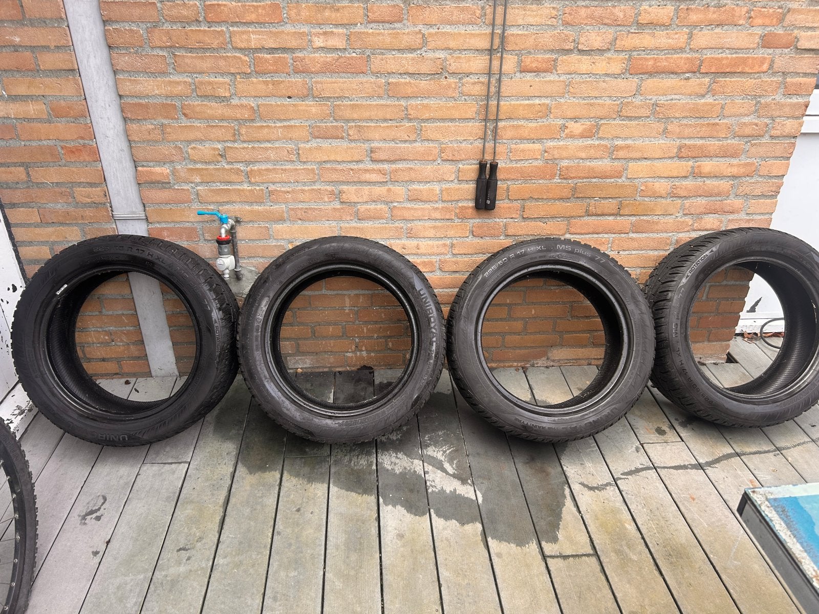 225/50/R17 7,2 mm UNIROYAL, Ophalen, Band(en)