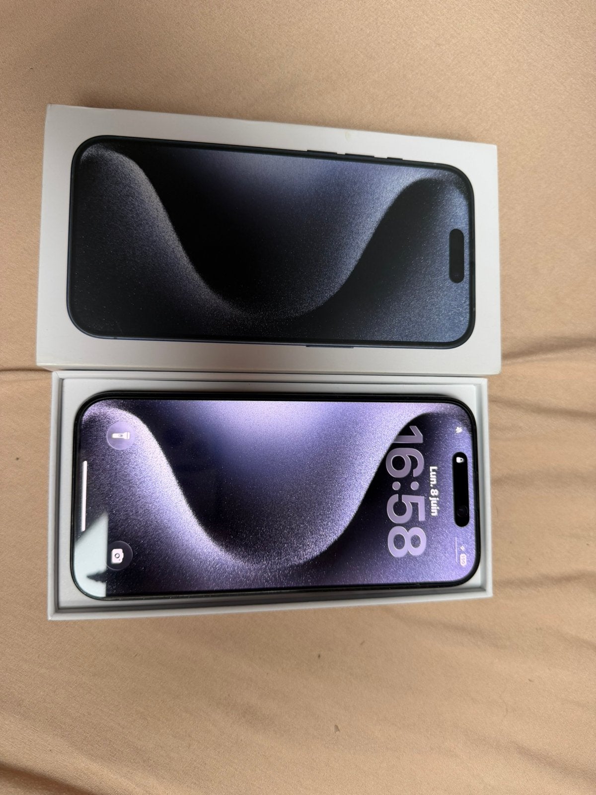 IPhone 15 Pro, Telecommunicatie, Mobiele telefoons | Apple iPhone, Blauw, 88 %, Ophalen of Verzenden, Zonder simlock