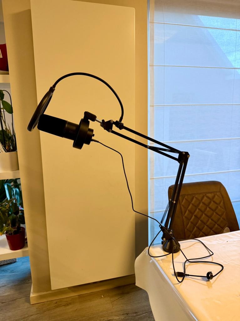 Complete streaming Set – Fifine K688 XLR/USB Micro + Arm, Muziek en Instrumenten, Microfoons, Ophalen of Verzenden, Zo goed als nieuw