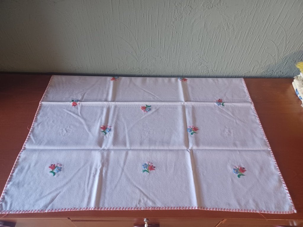 Nappe originale hongroise brodée à la main Kalocsa — 76 x 76, Antiquités & Art, Enlèvement ou Envoi