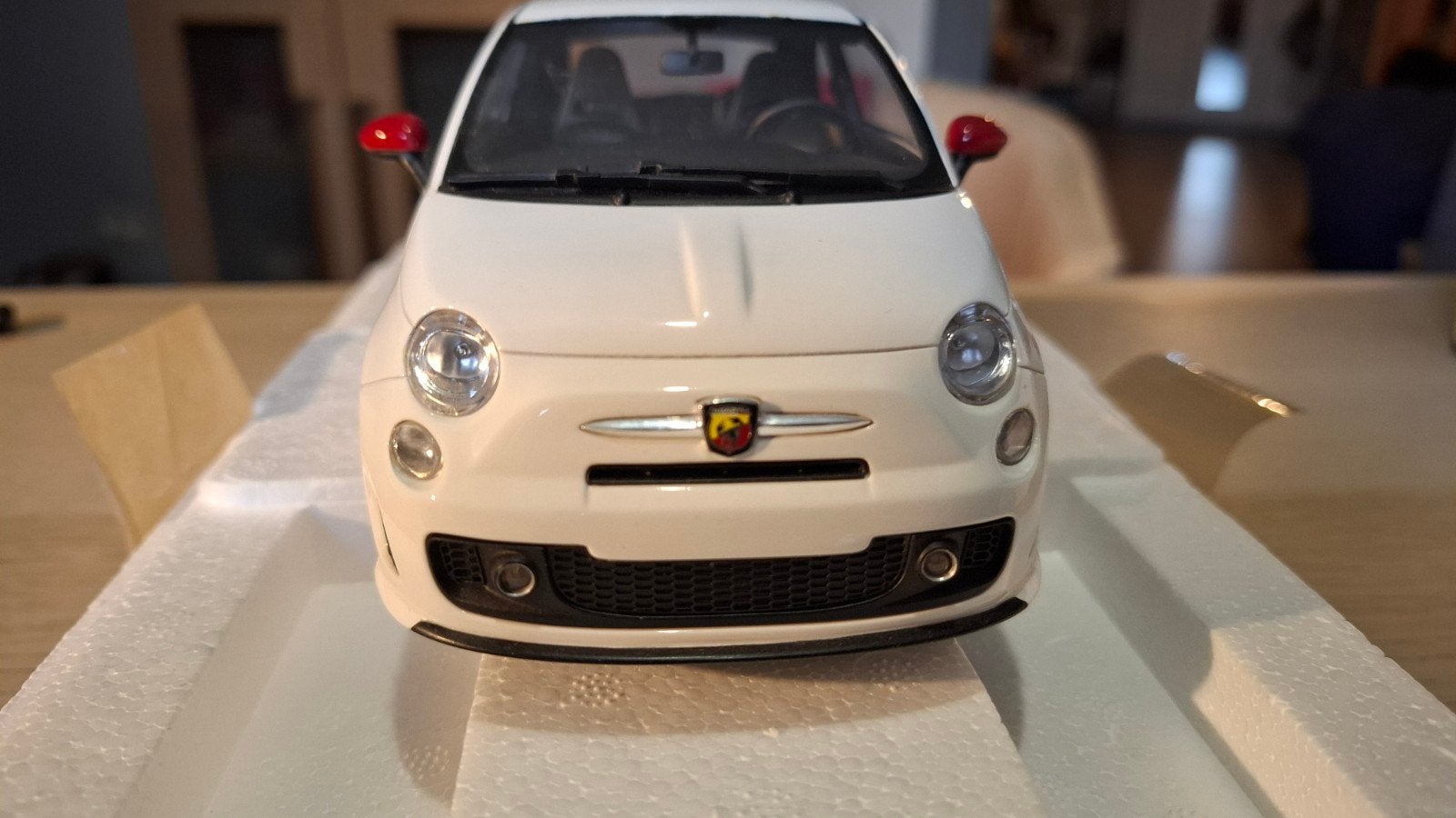 voiture miniature 1 18, Hobby & Loisirs créatifs, Enlèvement ou Envoi, Comme neuf, Voiture, Autres marques