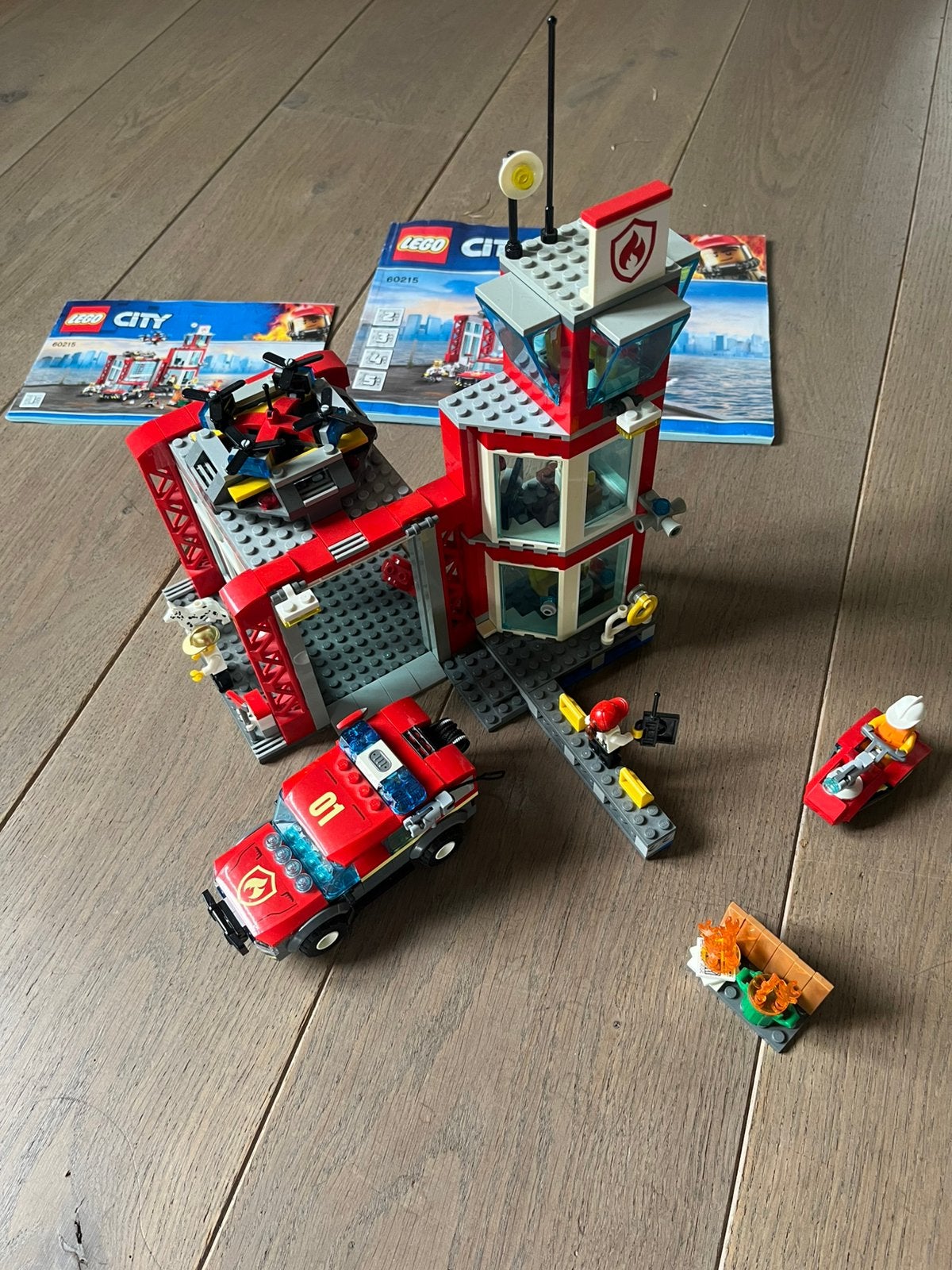 Lego 60215 - Brandweerkazerne, Ophalen, Zo goed als nieuw, Lego