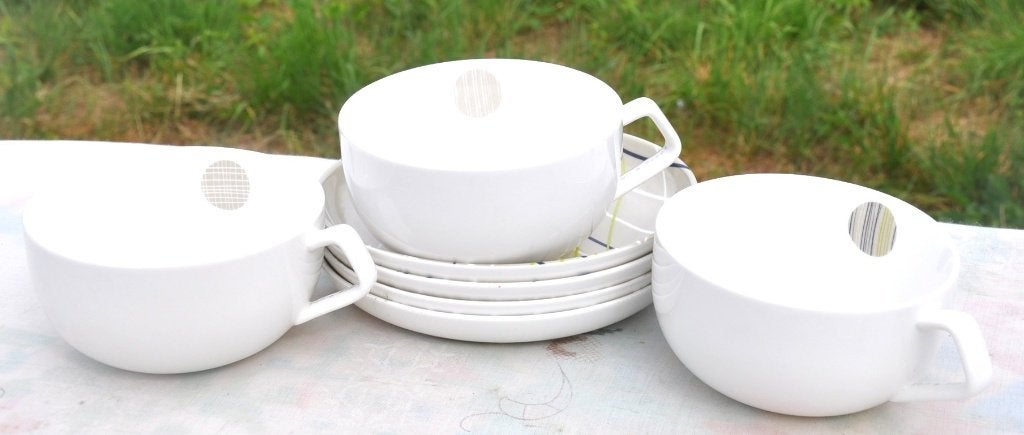 ensemble de 3 tasse et 4 sous tasses, Enlèvement ou Envoi, Comme neuf, Céramique, Tasse(s) et/ou soucoupe(s)