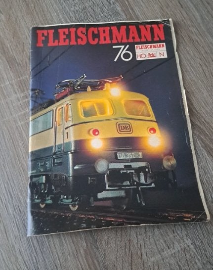 Fleischmann catalogus 77, Ophalen of Verzenden, Zo goed als nieuw, Boek, Tijdschrift of Catalogus, Fleischmann