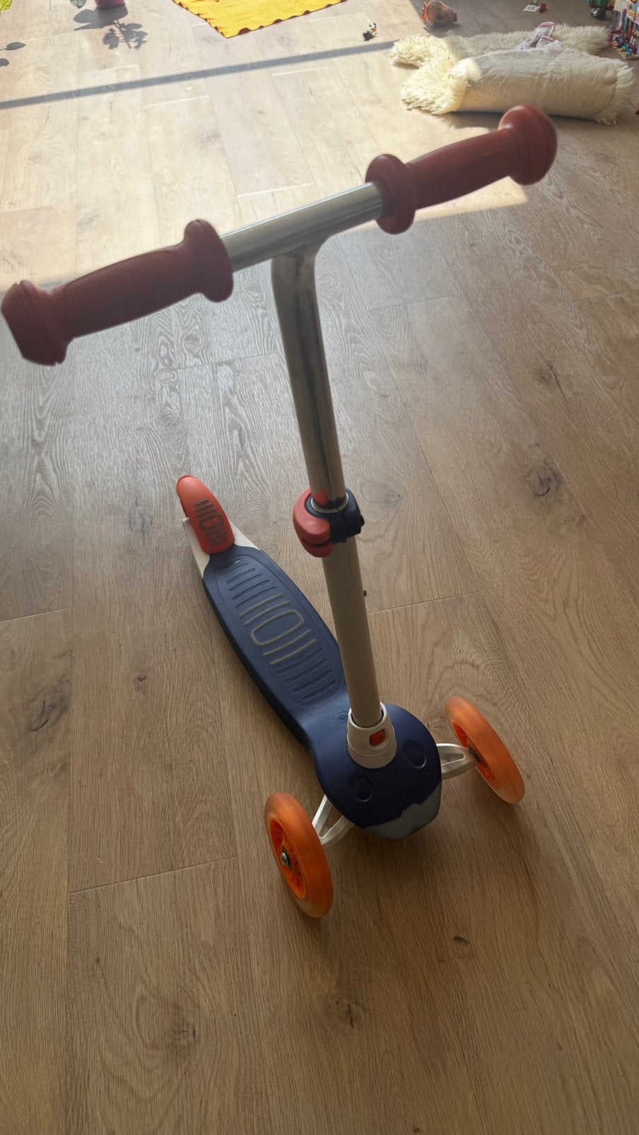 Oxelo B1 500 kinderstep 3 wielen met lichtjes, 2-5 jaar, Ophalen, Zo goed als nieuw, Gewone step