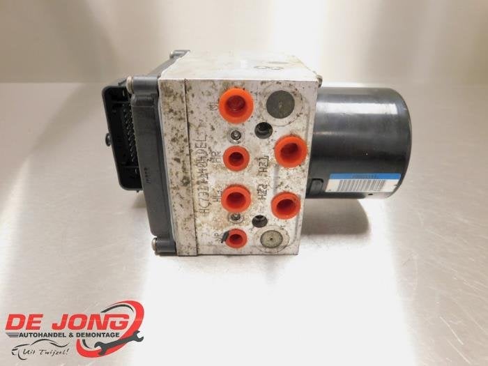 Pompe ABS d'un Volkswagen Passat, Volkswagen, -, 3 mois de garantie, Utilisé