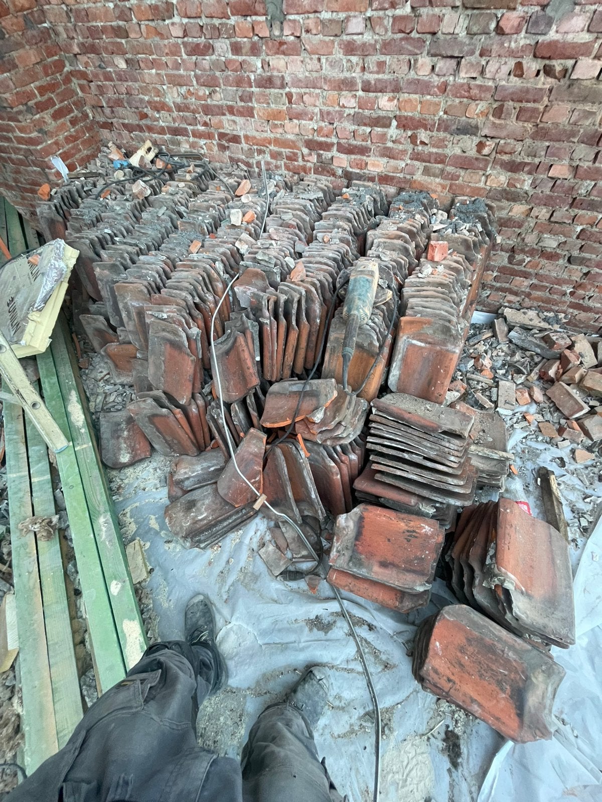 Oude boomse pannen rood 650st +-, Doe-het-zelf en Bouw, Ophalen, Gebruikt, Steen of Klei, Dakpannen