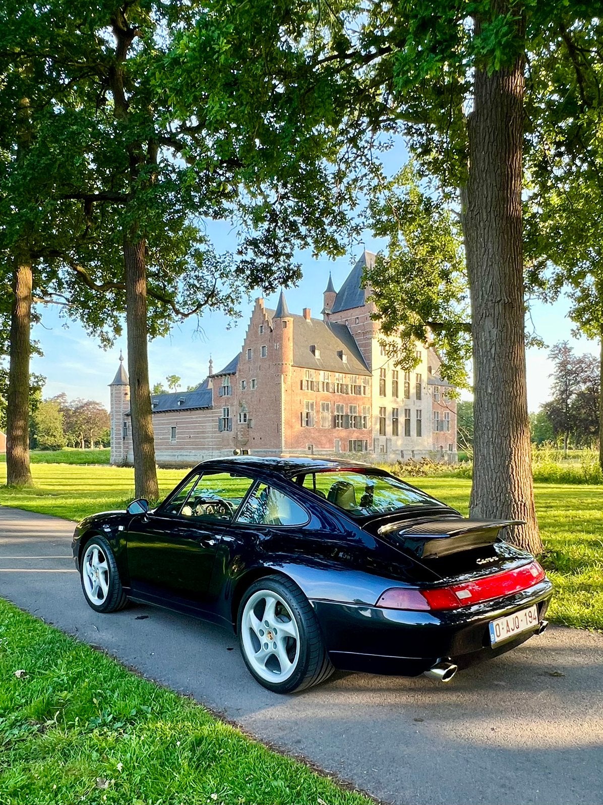 Porsche 993 manuelle, bleu nuit, état d'exposition, Autos, Achat, Entreprise, Radio, Coupé