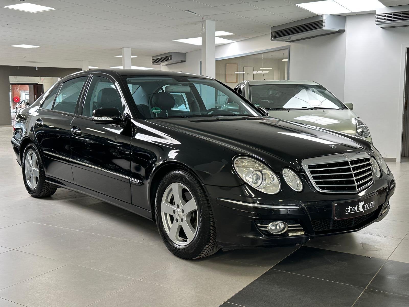 Mercedes-Benz E-Klasse E200 Kompressor Avantgarde, Auto's, Mercedes-Benz, Automaat, 4 deurs, Achterwielaandrijving, Gebruikt