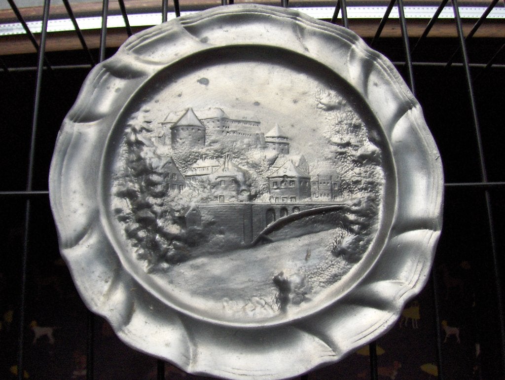 Assiette en étain pur paysage 92%. 23 cm 550gr ., Enlèvement ou Envoi