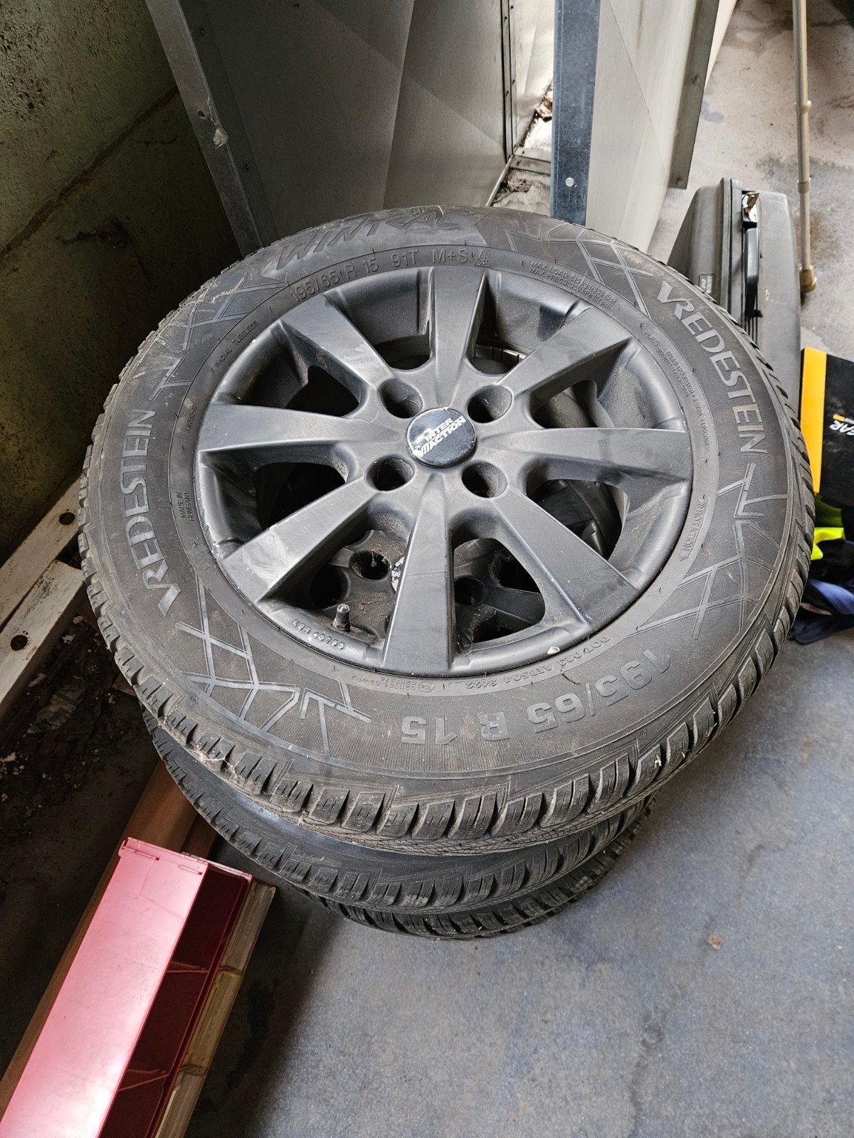 Aluminium velgen met winterbanden Vredestein, Auto-onderdelen, Ophalen, 15 inch, Winterbanden, Velg(en)