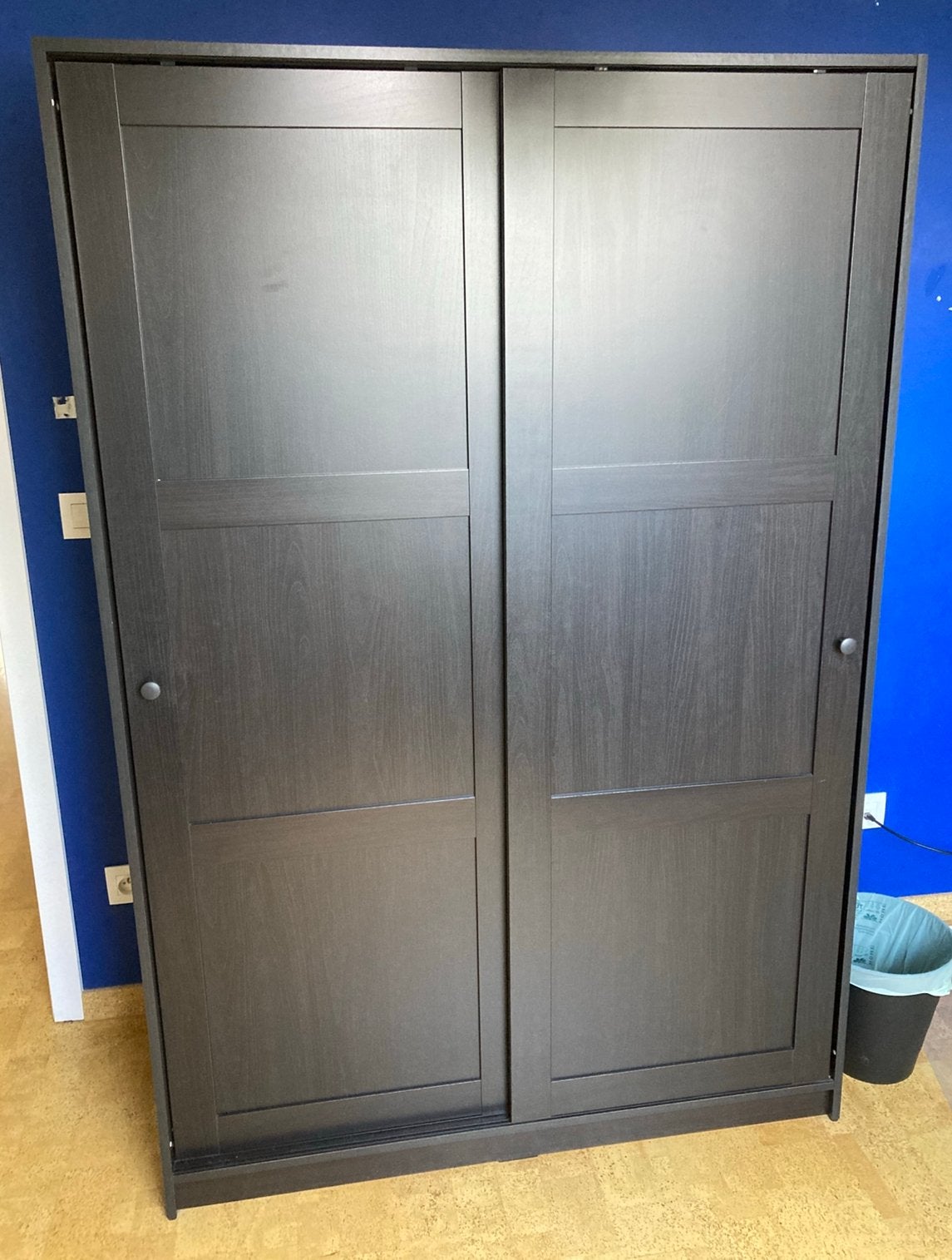 Ikea kleerkast Rakkestad zwartbruin 117x176 cm, Kinderen en Baby's, Ophalen, Gebruikt, Kast