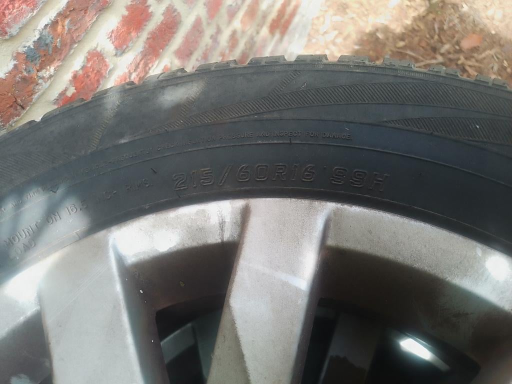 Pneus neige 215/60R16, Auto-onderdelen, Banden en Velgen, Ophalen, 16 inch, Winterbanden, Band(en)