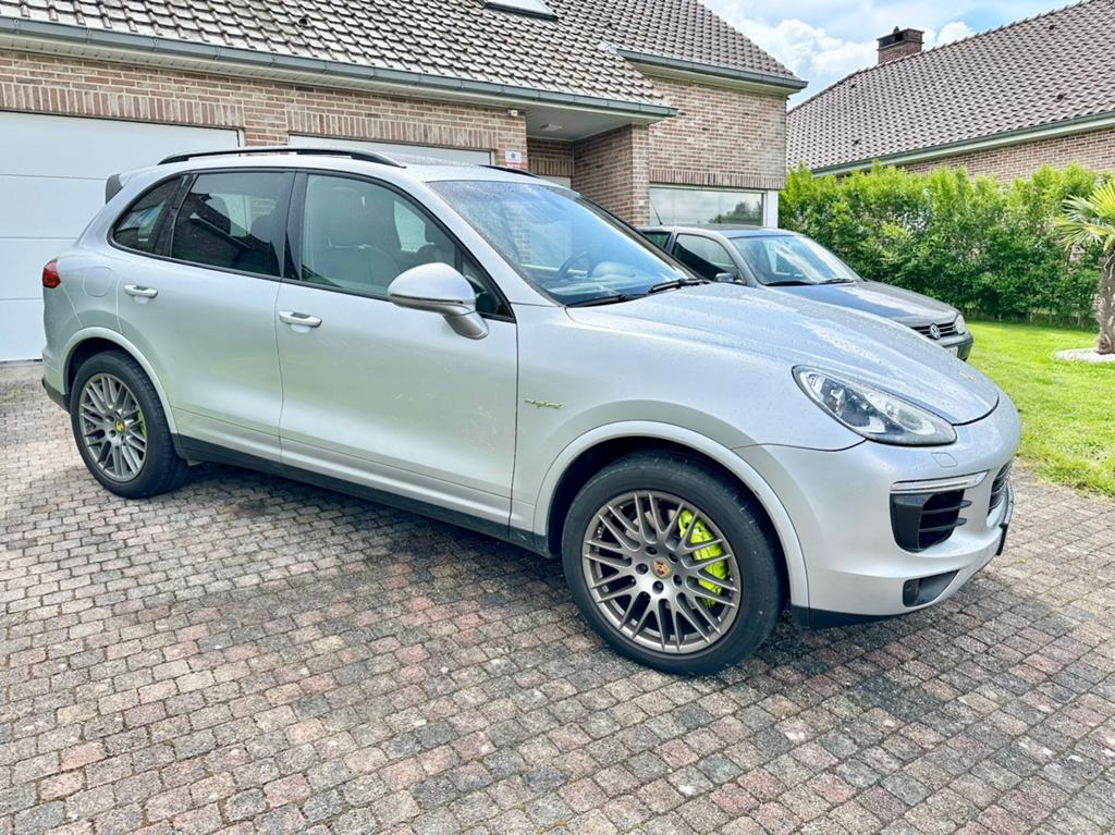Porsche Cayenne S E-Hybride - GEKEURD V VERKOOP !, Autos, Achat, Phares entièrement LED, Carnet d'entretien, 5 portes
