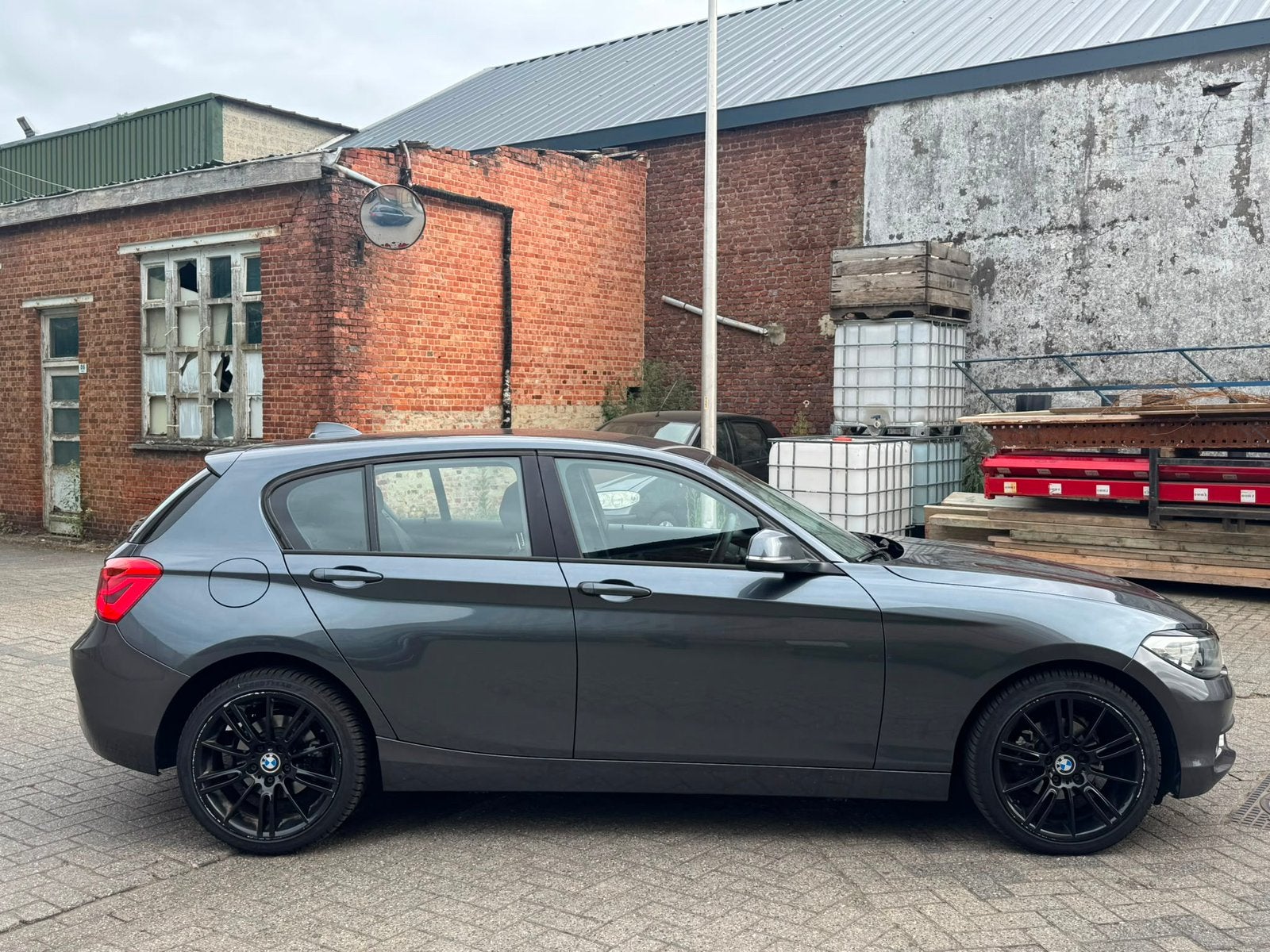 BMW 118I Euro 6D 178.000 KM !, Leder, Handgeschakeld, Particulier, Airconditioning