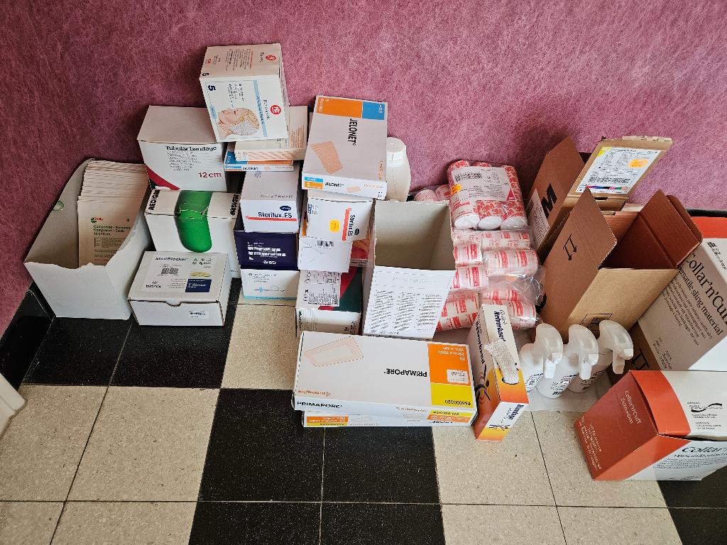 Allerhande medisch beroepsmateriaal, Diversen, Ophalen, Zo goed als nieuw