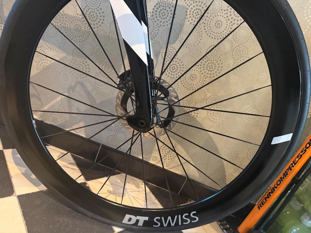 DT-Swiss ARC 1100 DICUT Disc Tubeless Rdy 180s naven 11/12sp, Zo goed als nieuw, DT-Swiss, Carbon, Ophalen