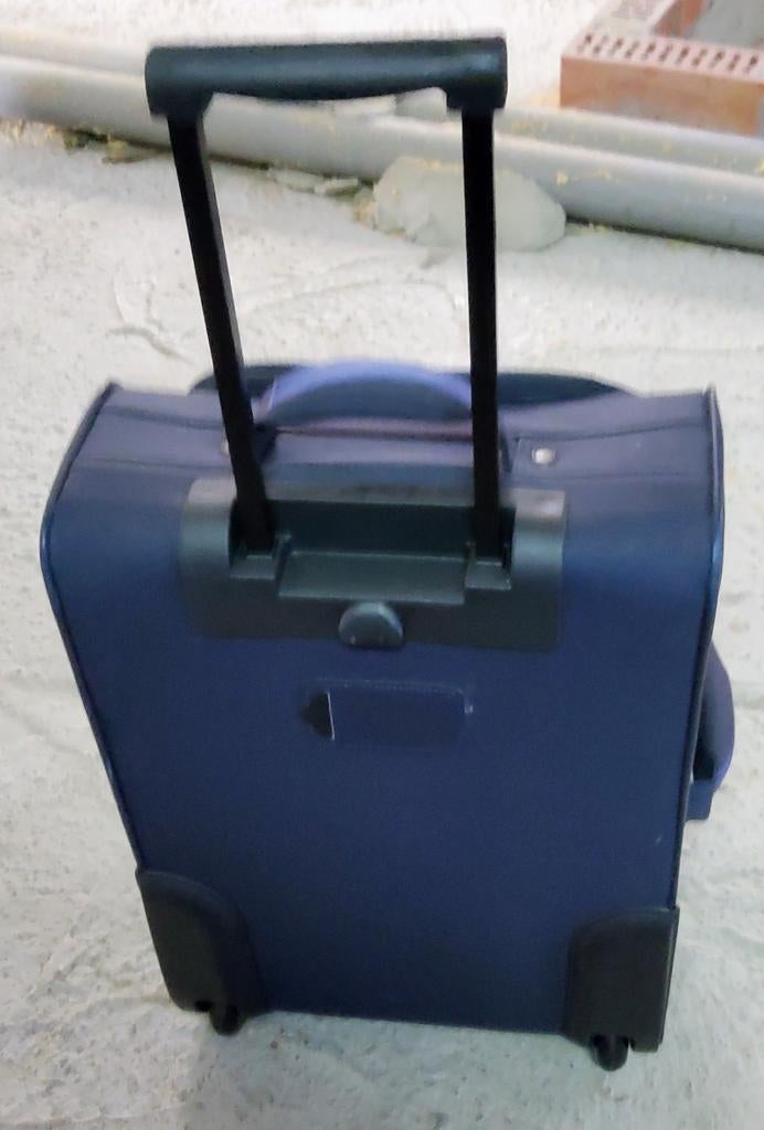 Achetez des sacs de voyage, 10€ chacun, Enlèvement