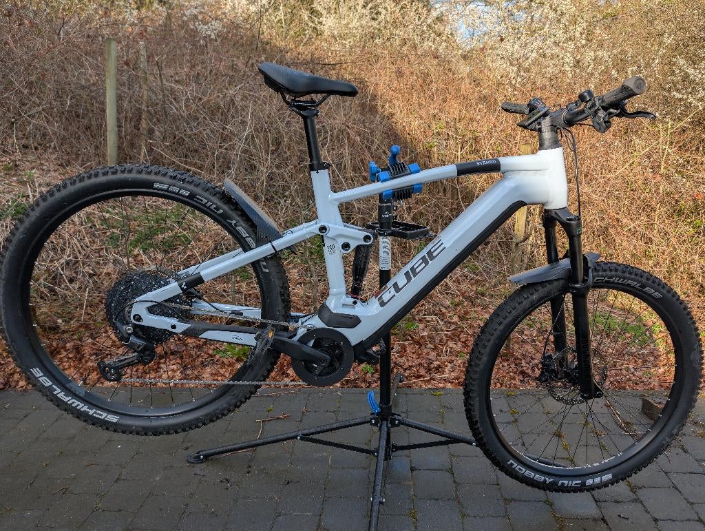 CUBE Stereo Hybrid 120 Pro 750 (roulé que 105km)+ Kiox 500, Fietsen en Brommers, Zo goed als nieuw, Ophalen, Overige merken, Heren