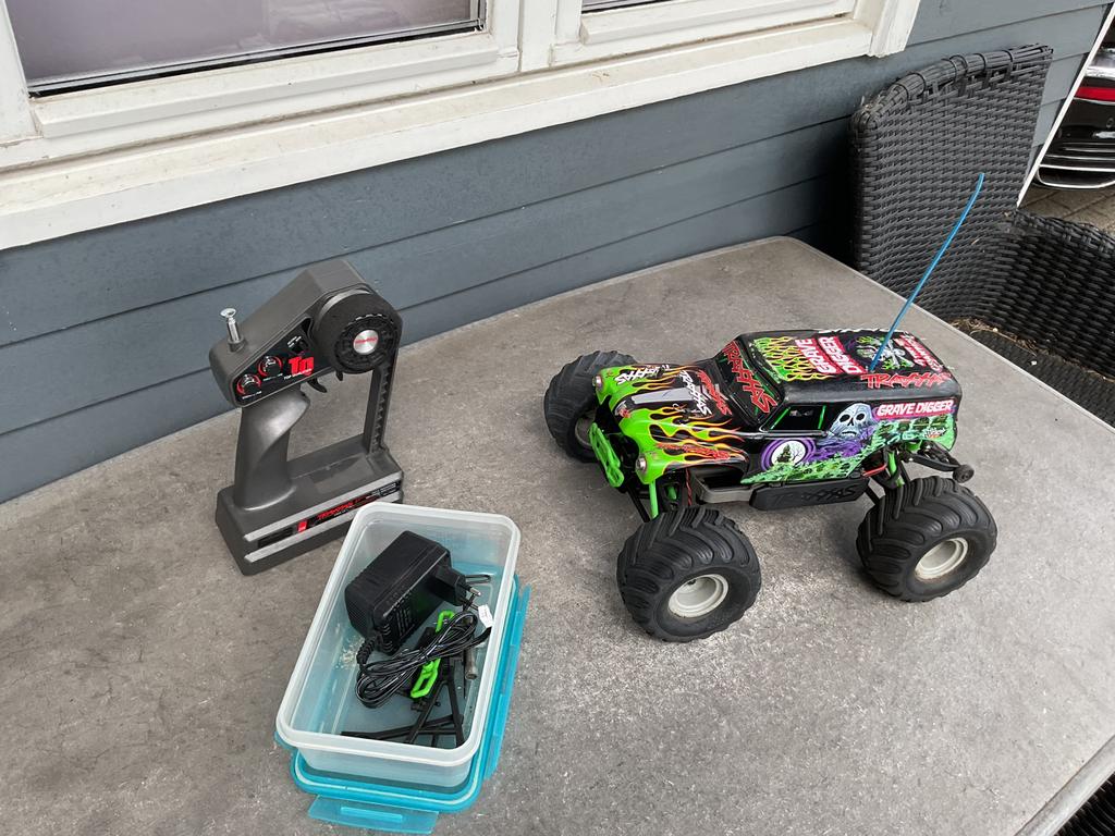 Traxxas Grave digger 4x4, Enlèvement ou Envoi, Voiture off road, Échelle 1:16, Utilisé