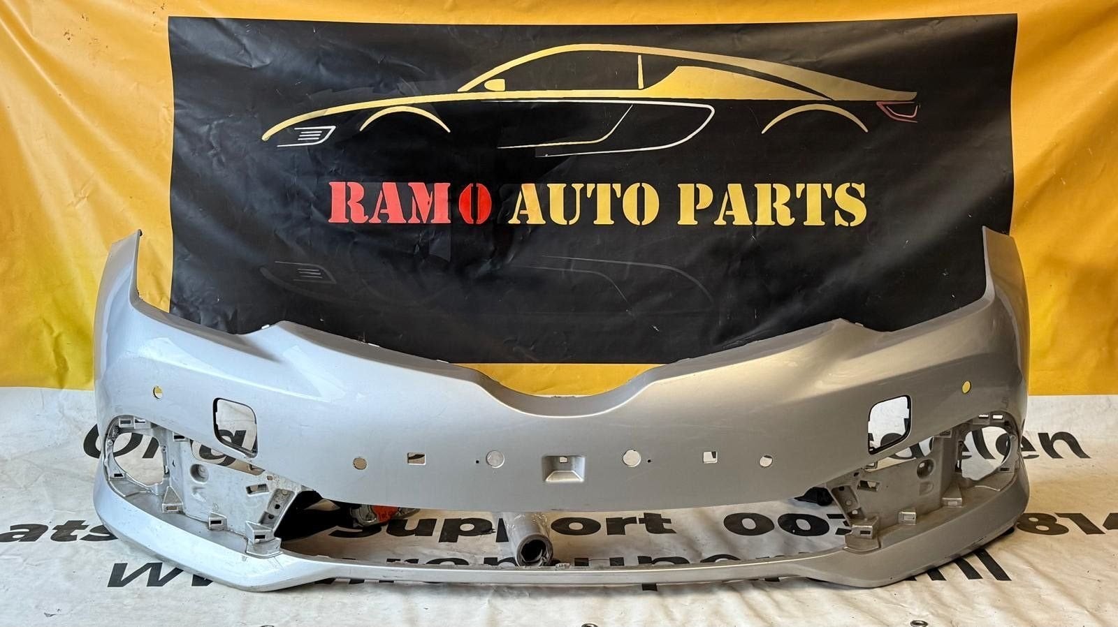 VOORBUMPER TOYOTA AURIS 2FACELIFT NIEUW ORIGINEEL 52119-02K4