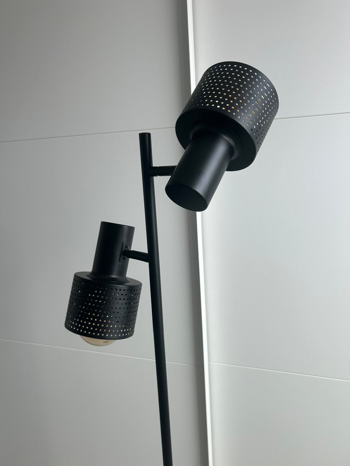 Mooie zwarte design staanlamp, Ophalen, Zo goed als nieuw, 100 tot 150 cm