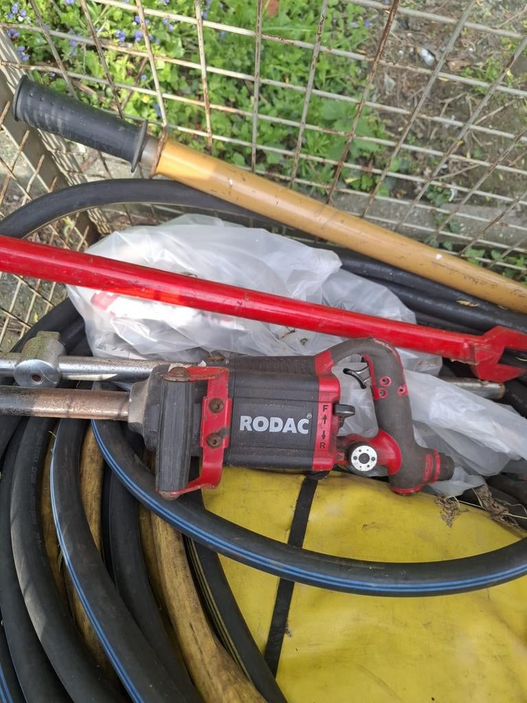 Lot materiaal (garage materiaal), Ophalen