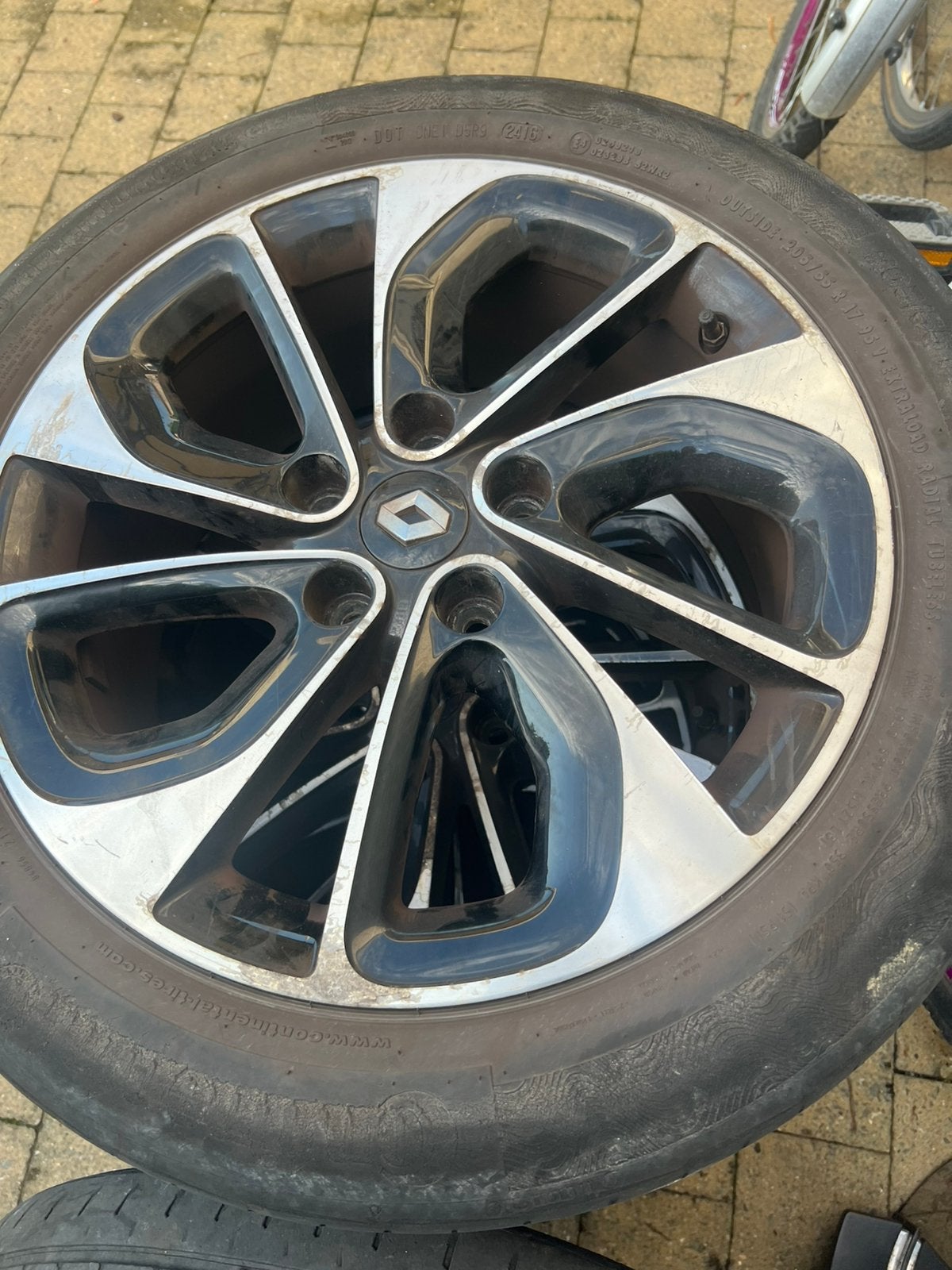 Originele 17" Renault Velgen "Black Prisma" (Megane / Scenic, Ophalen, 17 inch, Winterbanden, Band(en)