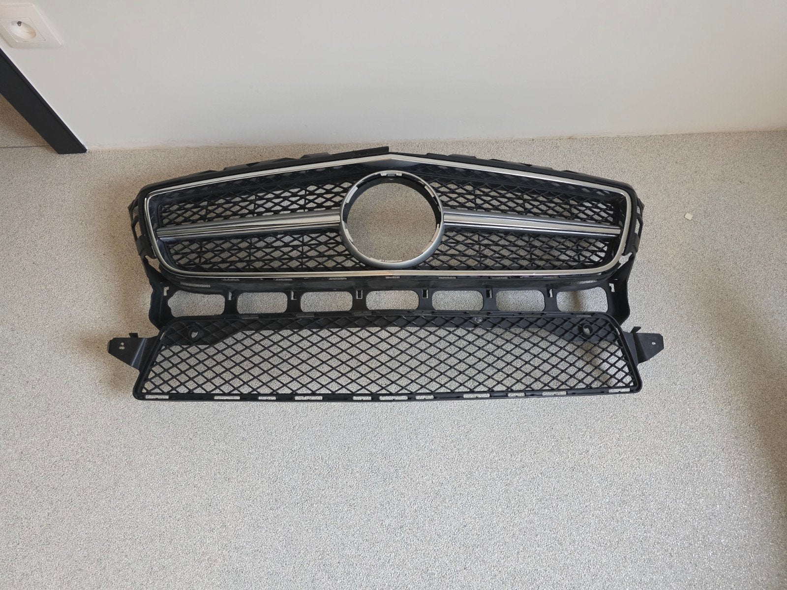 mercedes cls frontgrill 2011 +-, Ophalen of Verzenden, Voor