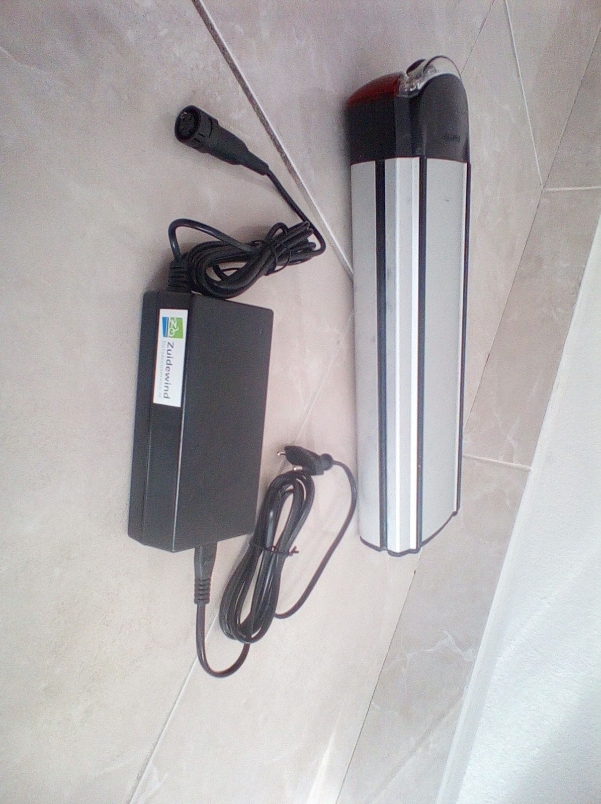 Gazelle Innergy accu met oplader, Fietsen en Brommers, Ophalen of Verzenden