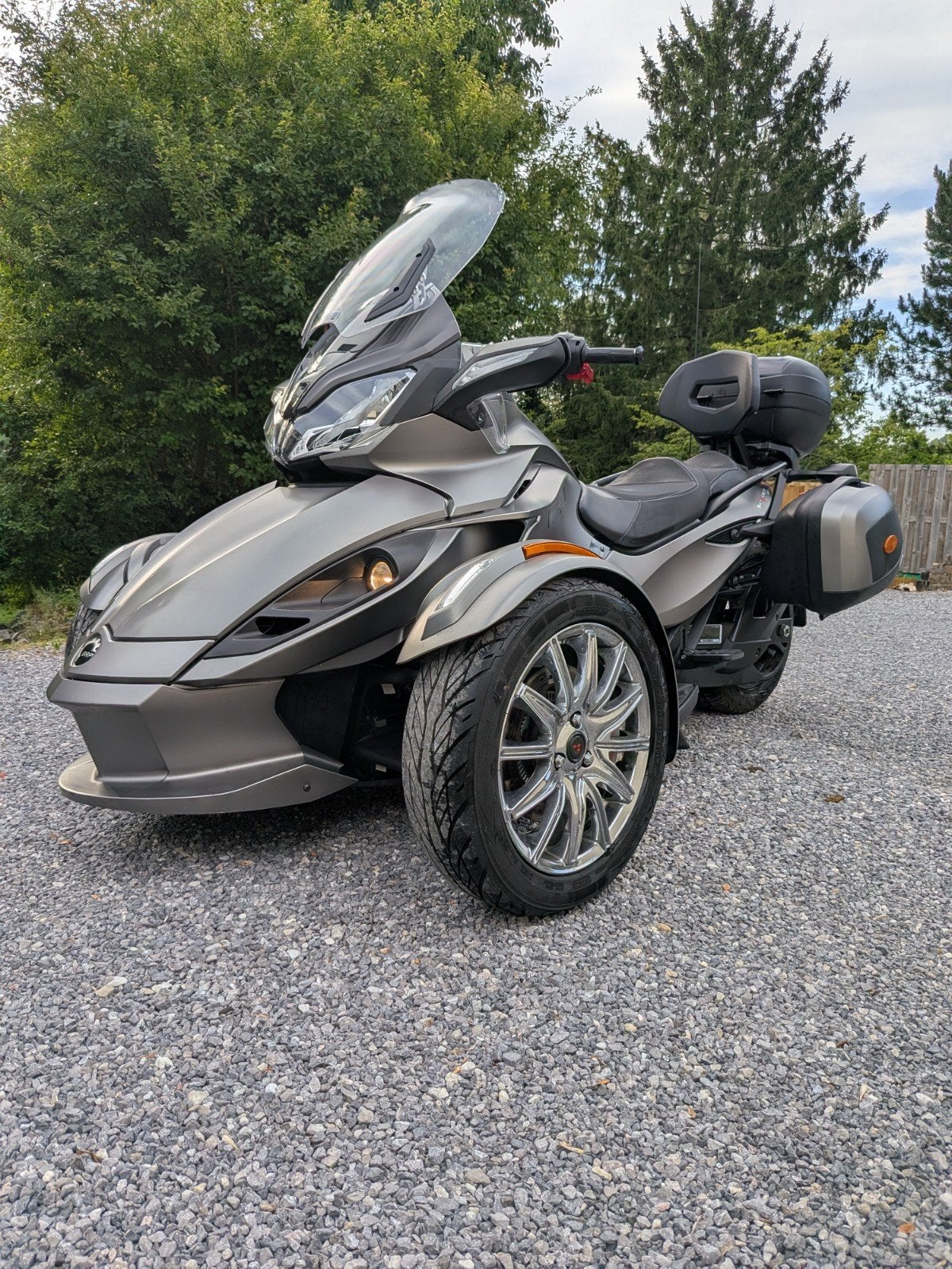 Can am spyder st limited 2014, Motos, Plus de 35 kW, 2 cylindres, 1000 cm³