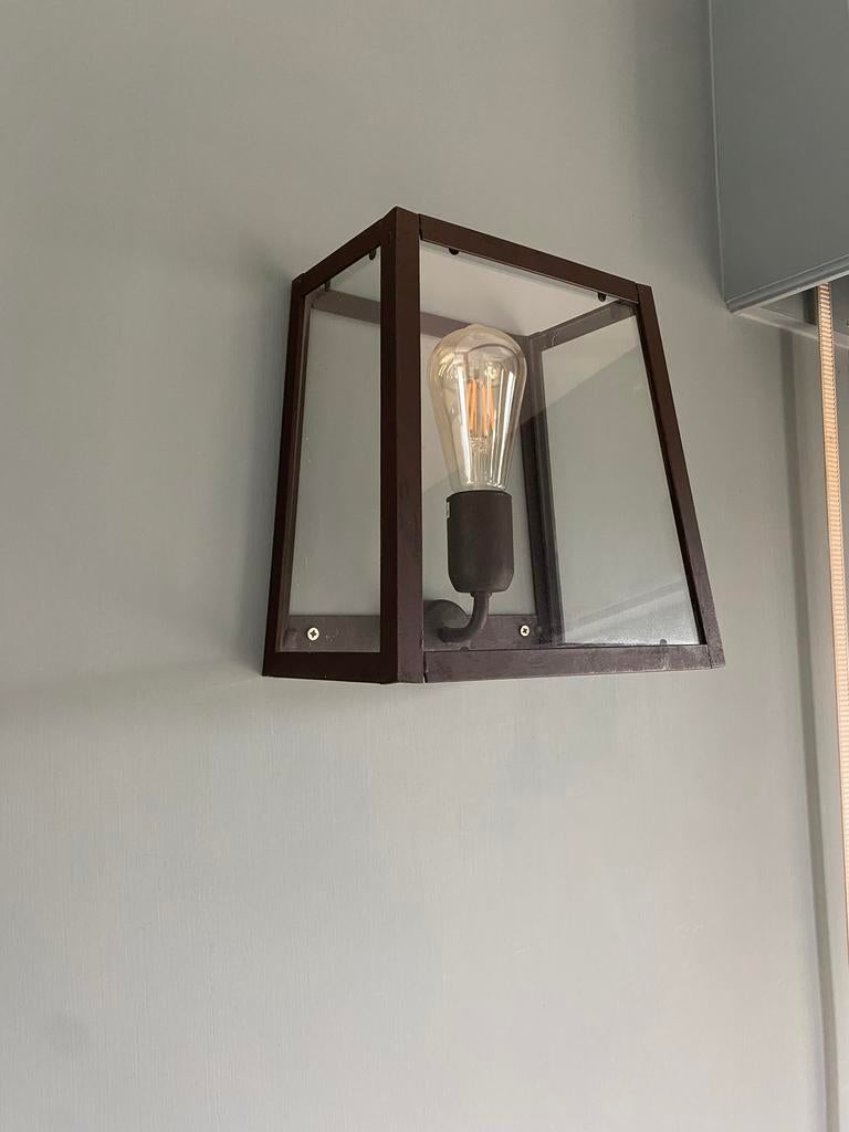 2 industriele wandlampen inc. ledlampen, Ophalen, Glas