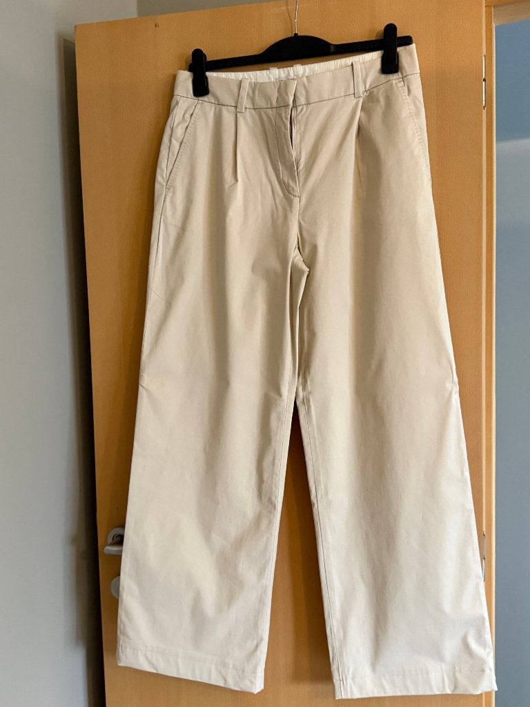 Broek Wide leg high waist NIEUW, Kleding | Dames, Broeken en Pantalons, Maat 38/40 (M), Beige, Nieuw, Ophalen of Verzenden