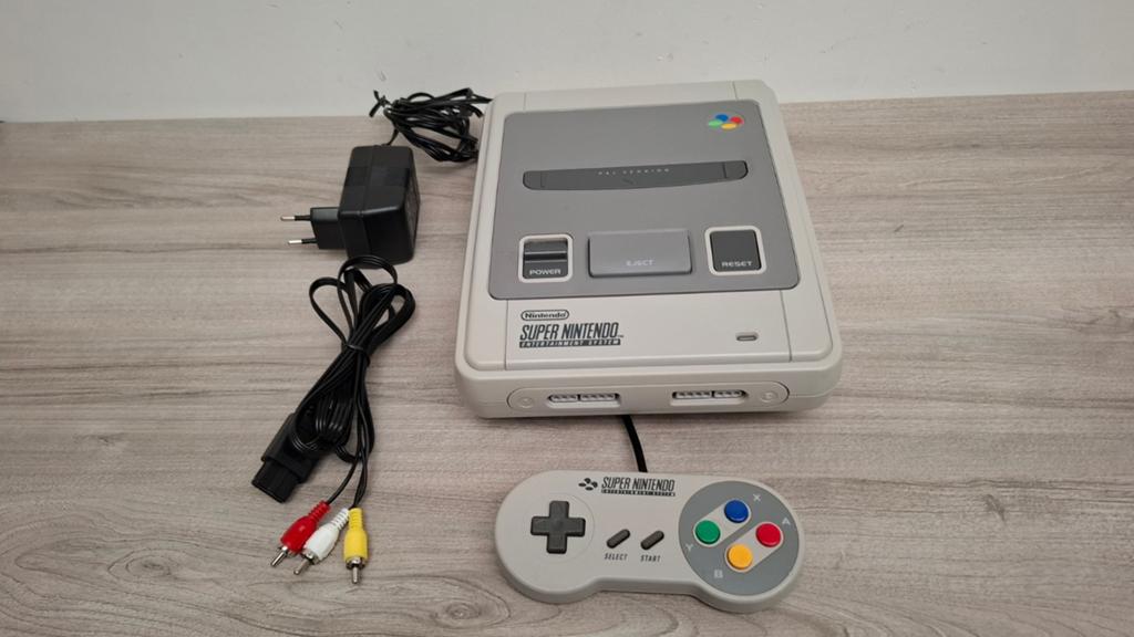 Super Nintendo in zeer goede staat met een controller, Games en Spelcomputers, Spelcomputers | Nintendo Super NES, Ophalen of Verzenden