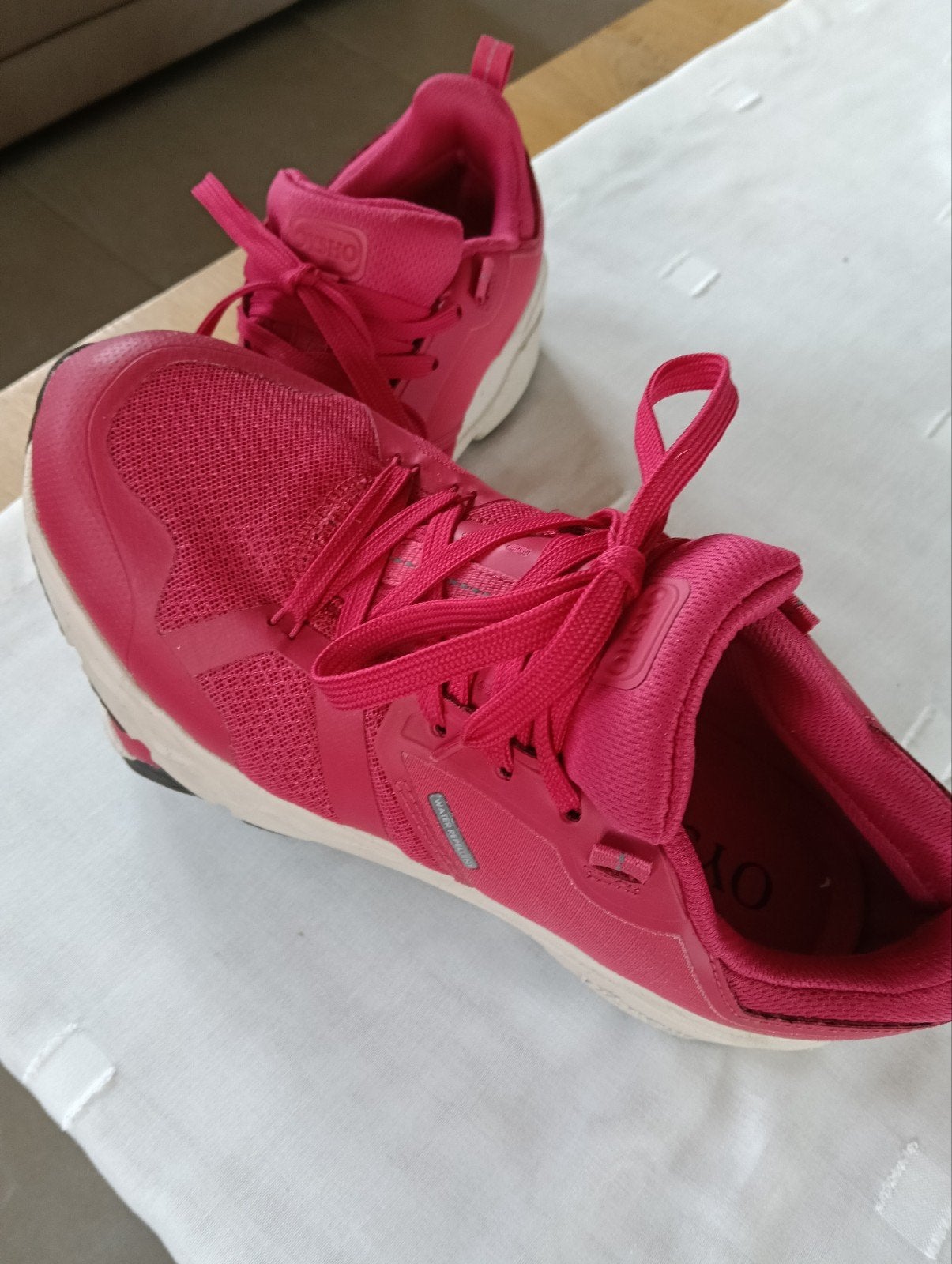Dames sneakers, Nieuw, Ophalen of Verzenden, Sneakers, Rood