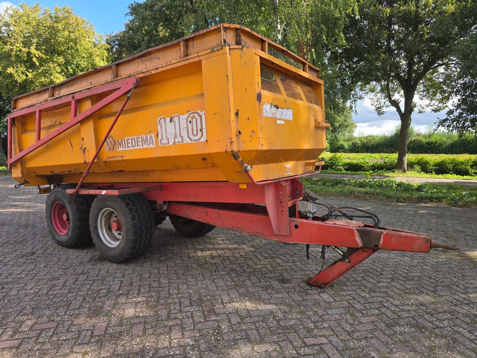 kiepkar kipper plantmachine spitmachine riekje, Ophalen of Verzenden