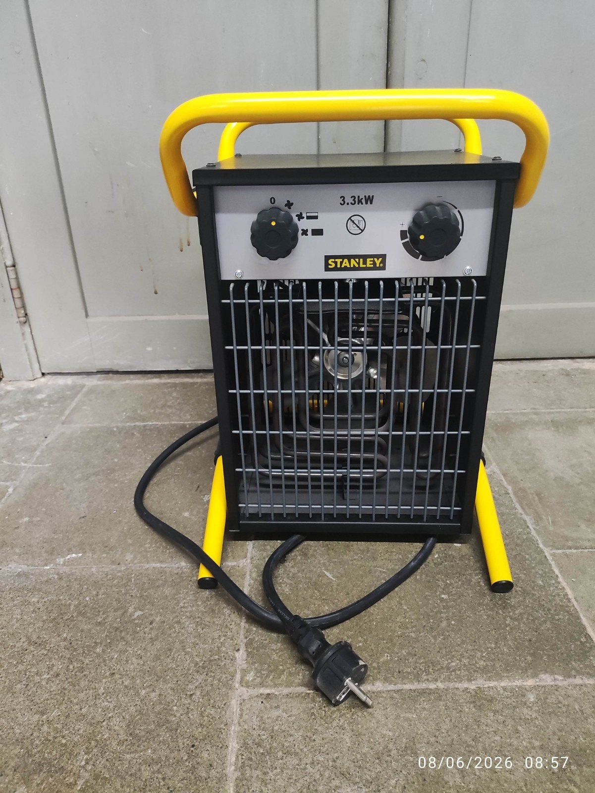 Stanley werkplaatsverwarming, 30 tot 80 cm, Minder dan 60 cm, Zo goed als nieuw, 800 watt of meer
