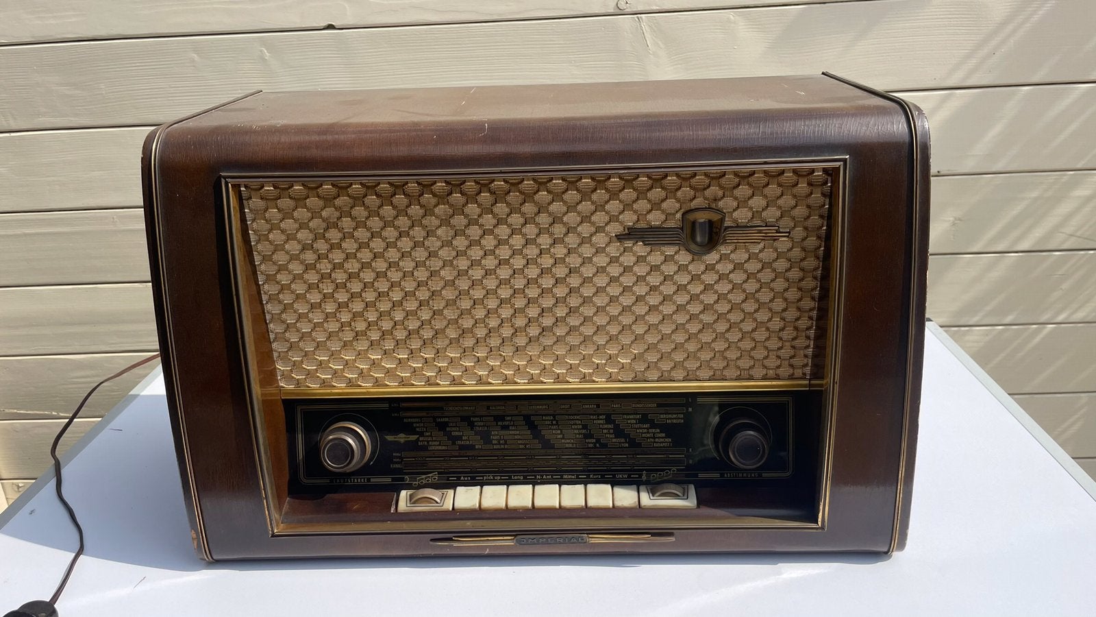 Oude vintage radio, Enlèvement