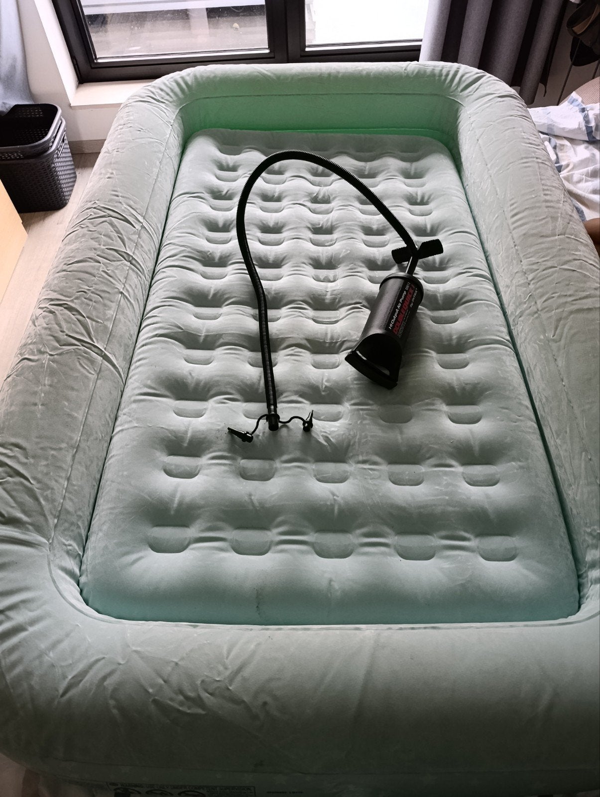 Matelas gonflable Intex pour enfants en gravier., Caravanes & Camping, Enlèvement