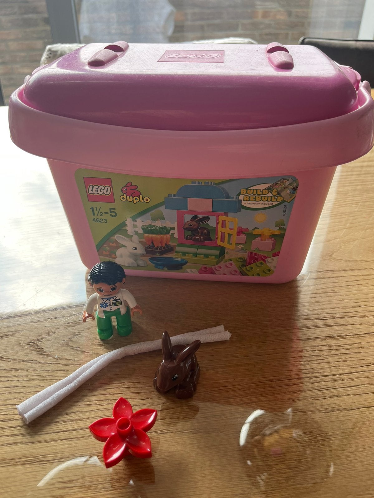 Lego duplo konijntjes + extra dierenarts, Ophalen, Zo goed als nieuw