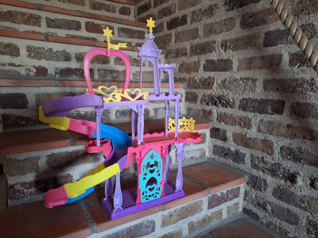 My Little Pony Twilight Sparkle's Regenboog Kasteel, Enlèvement, Utilisé