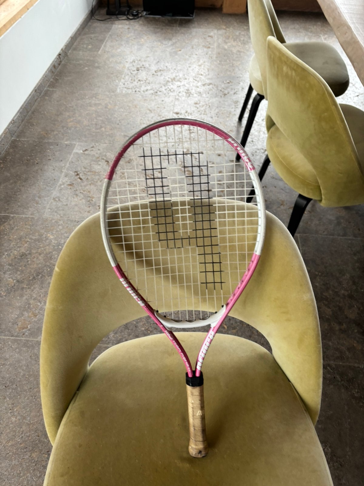 Roze racket, Sport en Fitness, Ophalen of Verzenden, Zo goed als nieuw, Racket