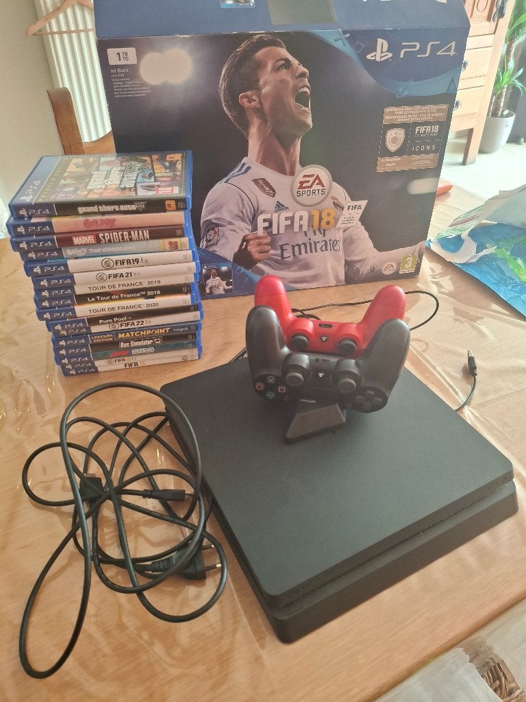Playstation 4, Games en Spelcomputers, Spelcomputers | Sony PlayStation 4, Ophalen, Met 2 controllers, Original, 500 GB