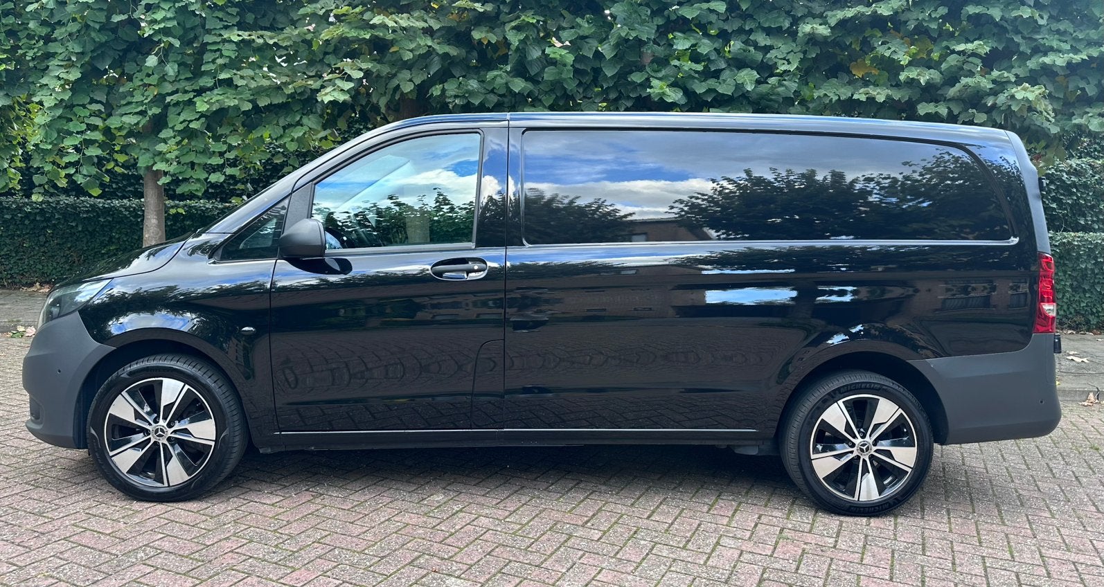 Mercedes Vito 2.0BlueTEC L2 Automaat 3Zit Navi Leder Cam BTW, Auto's, Automaat, Dealer onderhouden, Achterwielaandrijving, 4 cilinders