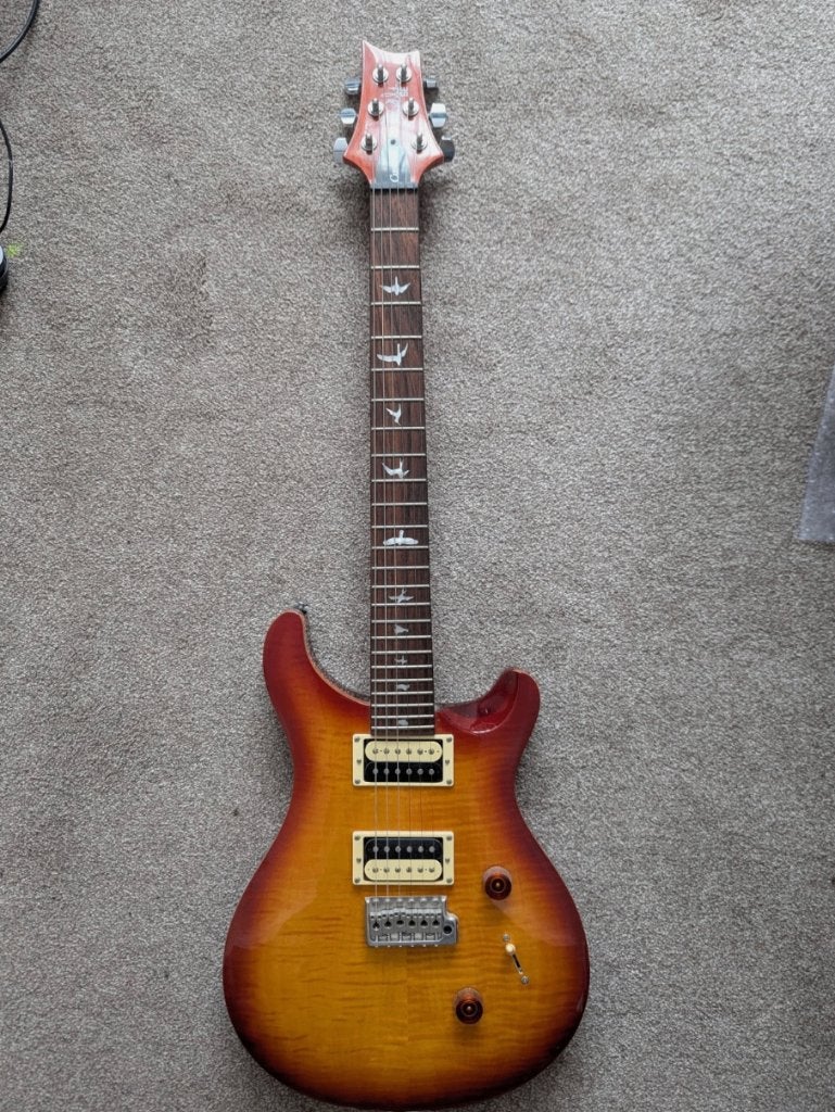Guitare PRS SE Custom 24 2020 avec housse, Musique & Instruments, Enlèvement ou Envoi, Comme neuf, Avec ampli