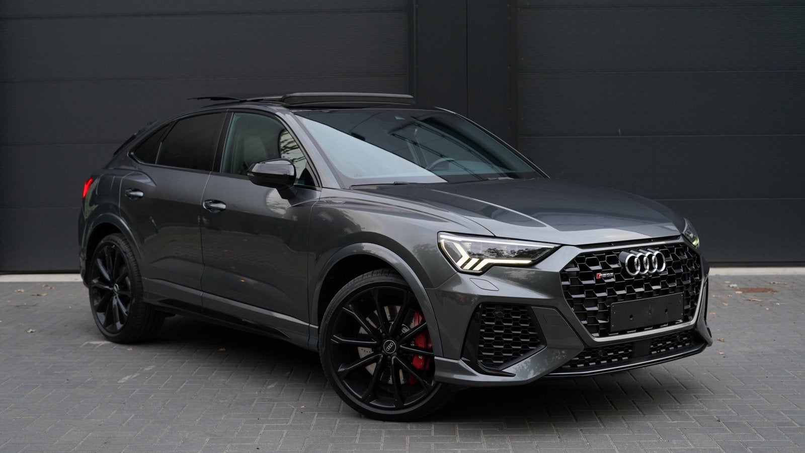 Audi RSQ3 Performance/400 CV /Pano/ d'échappement sport, Autos, Achat, Euro 6, Entreprise, Automatique