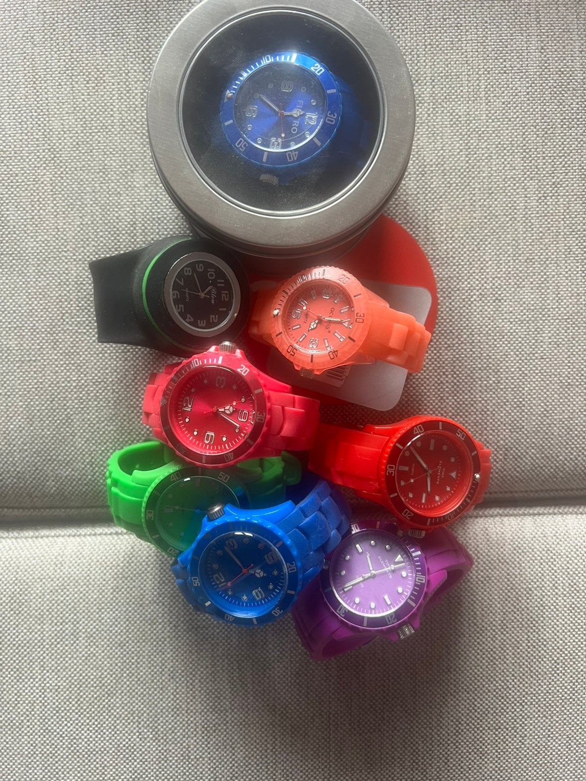 Montres de couleurs, Enlèvement ou Envoi, Neuf