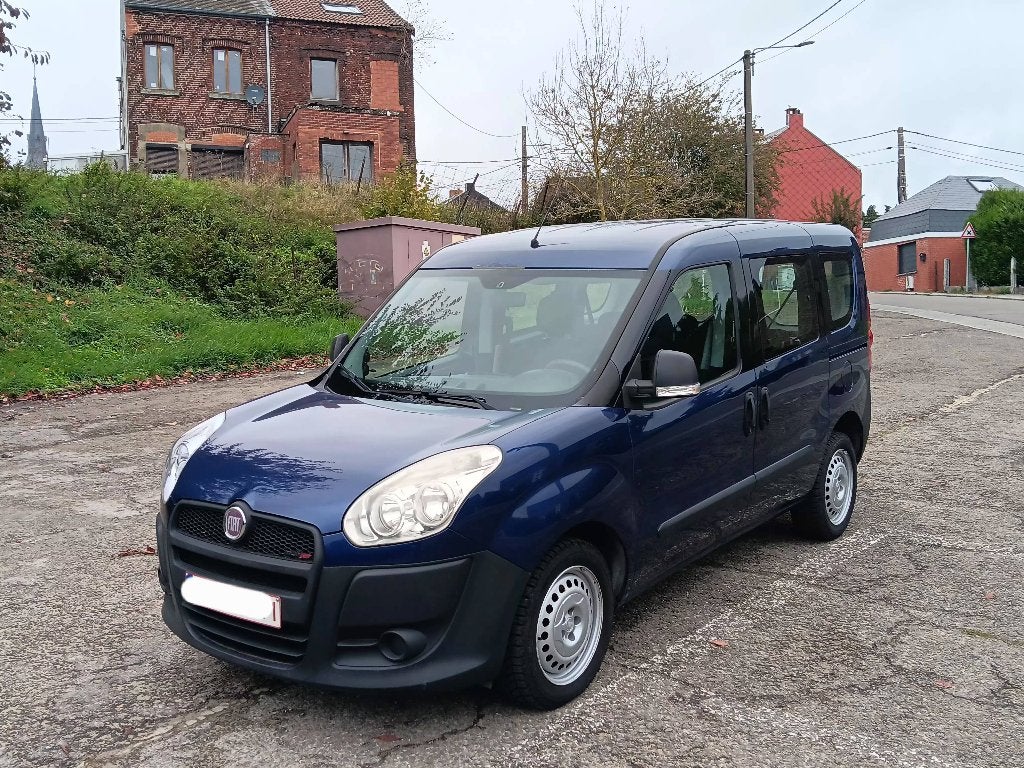 Fiat Doblo 1.6 Multijet 90 Ch 2012 Euro 5b ( 87.000 km ), Auto's, Voorwielaandrijving, Head-up Display, Doblo, Particulier